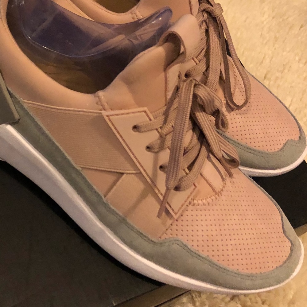Also casual dress sneakers ๐ - Picture 4 of 6